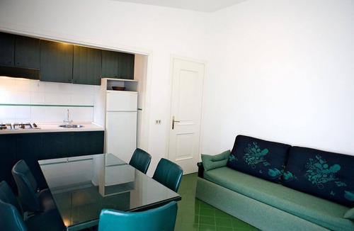 Sperlonga Apartment | Beautiful apartment for 6 people with A/C, pool, WIFI, TV, terrace and pets allowed