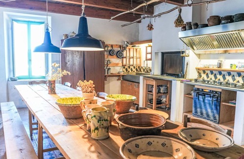 Strongoli Apartment | Beautiful apartment for 7 guests with WIFI, patio and pets allowed
