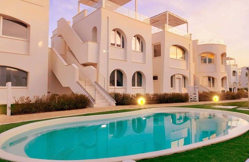 Marcelli Apartment | Beautiful apartment with WIFI, pool, A/C, TV, terrace and panoramic view, close to Porto Recanati