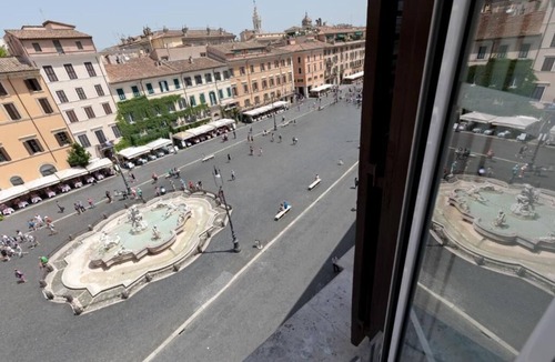 Rione VI Parione Apartment | Beautiful Apartment With Terrace overlook Piazza Navona, A Gothic Architecture