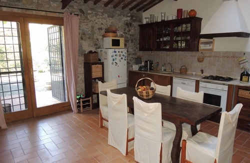 Porto Ercole House | Beautiful converted stone farmhouse set in a olive oil and wine producing estate