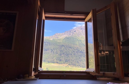 La Thuile Apartment | Beautiful cosy penthouse ski apartment in La Thuile Aosta Valley. Pet friendly