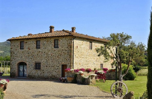 Bucine Villa | Beautiful farmhouse with heated pool and jacuzzi