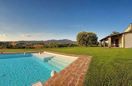 Calvi di Umbria Villa | Beautiful farmhouse with pool in Calvi dell'Umbria 30 min. from Rome