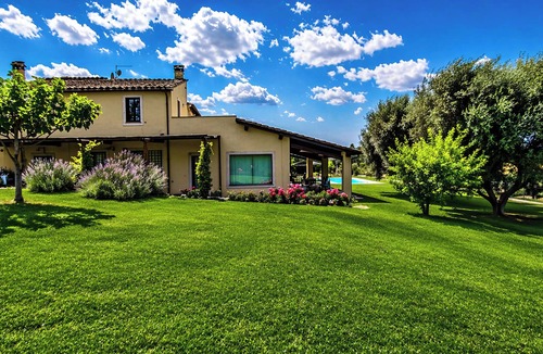 Calvi di Umbria Villa | Beautiful farmhouse with pool in Calvi dell'Umbria 30 min. from Rome