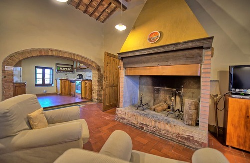 Castiglione d'Orcia Villa | Beautiful private villa with private pool, WIFI, A/C, TV, patio, panoramic view, close to Montalcino