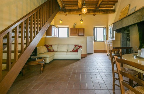 Pergine Valdarno Villa | Beautiful private villa for 9 people with WIFI, private pool, terrace and pets allowed