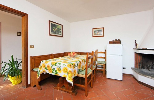 Pieve a Presciano Villa | Beautiful private villa with private pool, WIFI, TV, patio, pets allowed and panoramic view