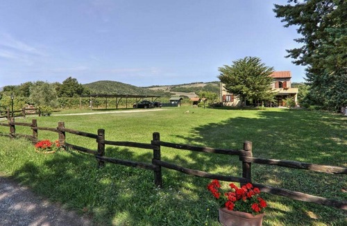 Pomarance Villa | Beautiful private villa for 20 guests with private pool, WIFI, TV, terrace and panoramic view