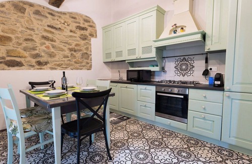 Subbiano House | Beautiful private villa for 5 guests with WIFI, private pool, TV, patio and pets allowed