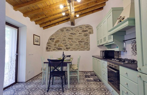 Subbiano House | Beautiful private villa for 5 guests with WIFI, private pool, TV, patio and pets allowed