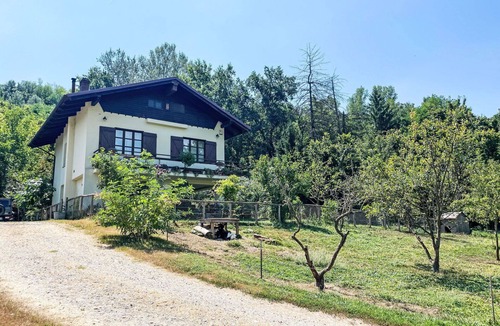 Asti House | Beautiful private villa for 6 people with A/C, WIFI, TV and terrace
