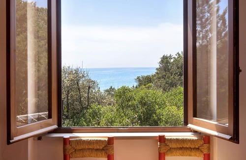 Fondi Villa | Beautiful villa apartment on the beach