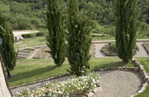 Gaiole in Chianti Villa | Beautiful villa for 16 people with private pool, A/C, WIFI, TV, patio and panoramic view