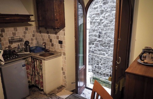 Roccafluvione Villa | Beautiful villa for 14 guests with WIFI, TV and pets allowed, close to Ascoli Piceno