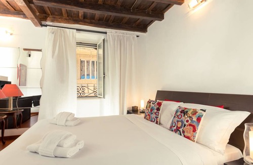 Rione XI Sant'Angelo Apartment | Bella Elena apartment - Jewish Ghetto