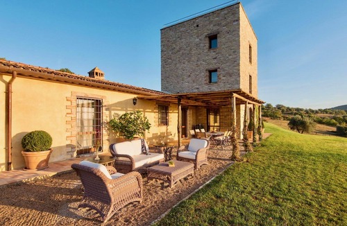 Montelovesco Villa | BELLAVISTA - Three Bedroom Villa, Sleeps 8