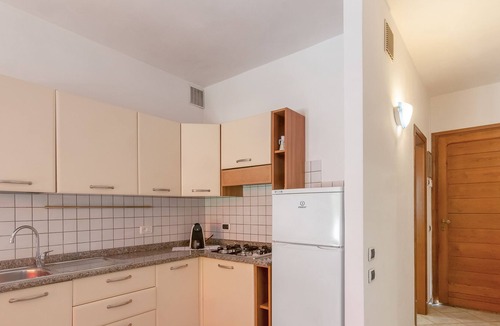 Capoliveri Apartment | Bellissimo "Appartamentiitigli 4" vicino a Centro Città con Terrazza, Vista Montagna/Vista sul Mare e Giardino; Parcheggio disponibile