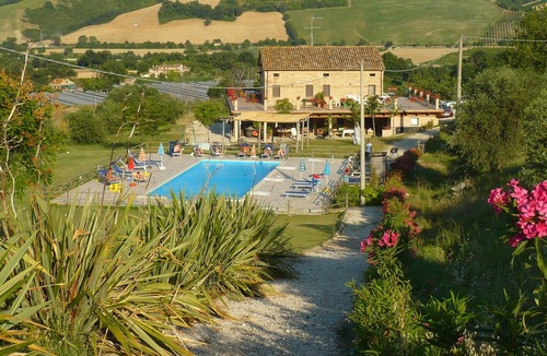 Ortezzano Apartment | Belvedere Apartment in Organic Farmhouse