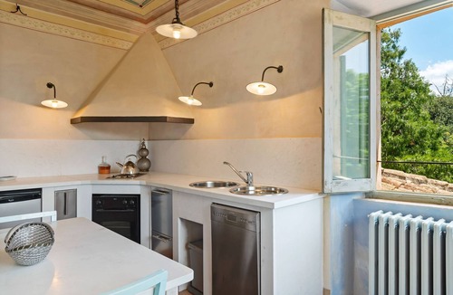 Centofinestre Apartment | Belvilla by OYO Accorretti - Villa Centofinestre