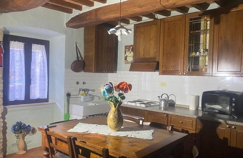 Cagli Apartment | Belvilla by OYO Appartamento a Cagli 7pax