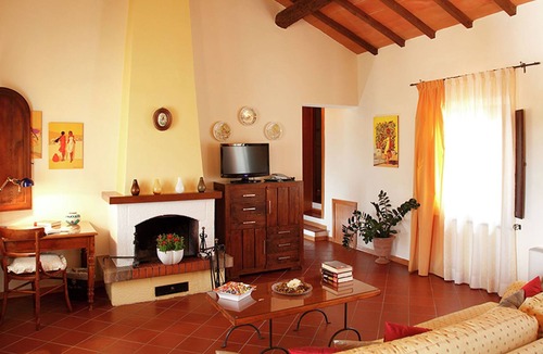 Ferretto Villa | Belvilla by OYO Elegant flat in historic villa
