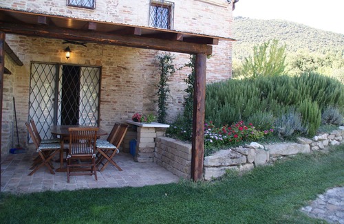 Avenale Villa | Belvilla by OYO Spacious VIlla in Treia with Pool