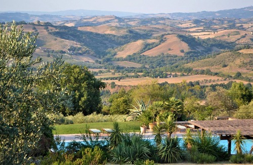 Scansano House | Belvilla by OYO Luxury Tent
