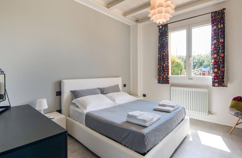 Ostra Vetere House | Belvilla by OYO Montenovo Villa