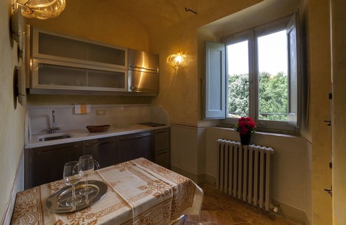 Centofinestre Apartment | Belvilla by OYO Ottrano - Villa centofinestre