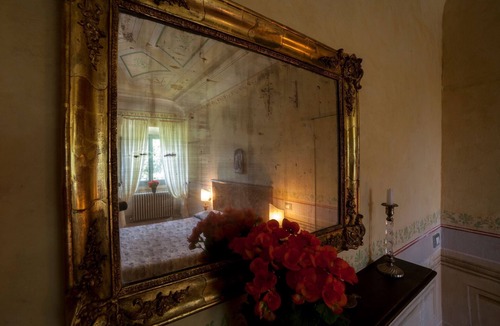 Centofinestre Apartment | Belvilla by OYO Ottrano - Villa centofinestre