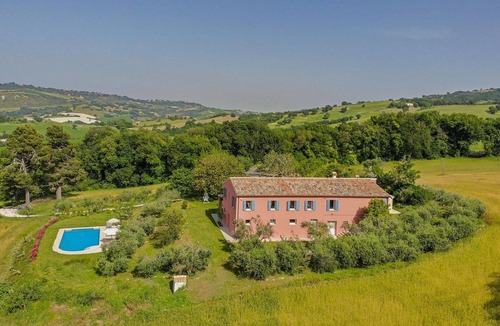 Fossombrone Villa | Belvilla by OYO Villa Cucco