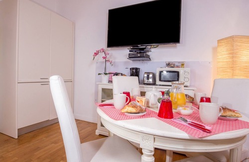 Rione XIV Borgo House | Best location in Rome - Smart Lodgings Red