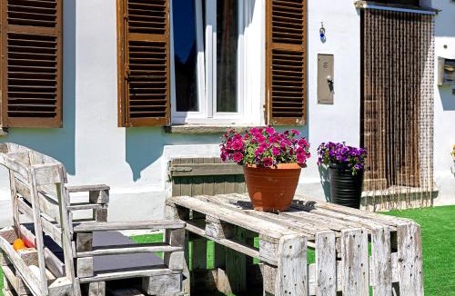 Asti House | Biancaneve e I Suoi Nani