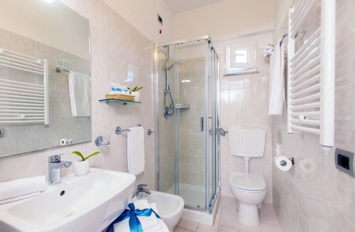 Porto Santo Stefano Hotel | Bike&Boat Argentario Hotel