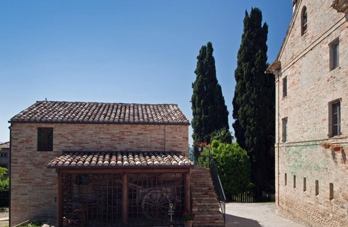 Montegiorgio Apartment | Blaue Wohnung by Interhome