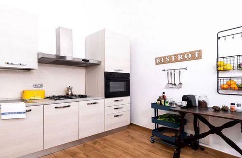 Santa Croce Apartment | Blending Relaxation & Comfort on Via Dei Benci Inside 800-Year-Old Building