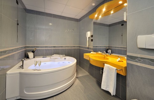 Collegno Hotel | Blu Hotel, Sure Hotel Collection by Best Western