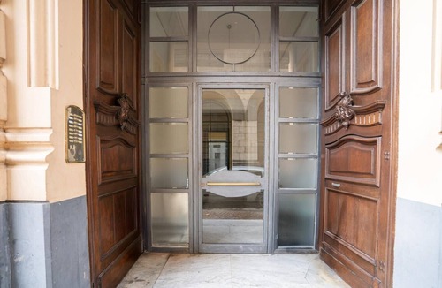 Historical Downtown Salerno Apartment | Blue Dream Suites – Minori Room with Wi-Fi and Air Conditioning