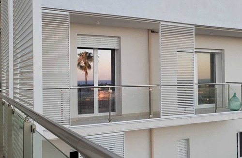 Caulonia Apartment | Blue Jasmine