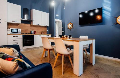 Bisceglie Apartment | Blue Port Apartment