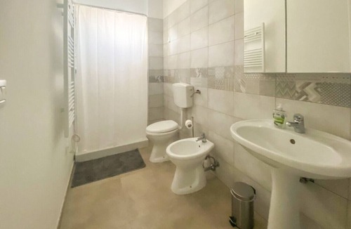 Bitonto Bed & Breakfast | Blue Room - Double Room with Private Garage