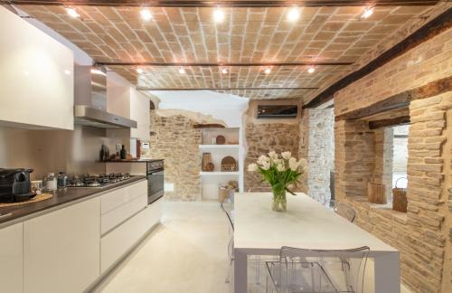 Crecchio Hotel | Borgo Baccile by Vini Fantini