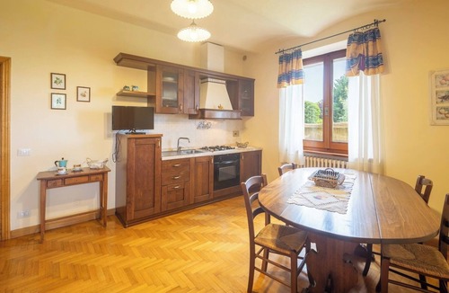 Badia Villa | Borgo Badia In Castiglione del Lago, Umbria