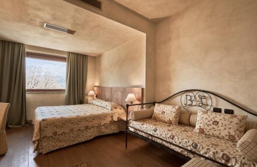 Castelraimondo Hotel | Borgo Lanciano Resort & Spa