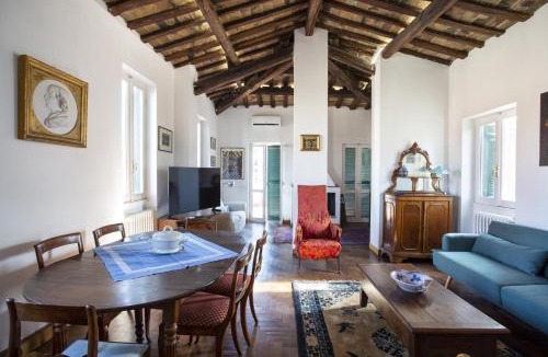 Rione XIV Borgo Apartment | Borgo Panoramico - 3-Bedroom Apartment with Terrace - LOCAPPART