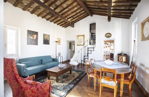 Rione XIV Borgo Apartment | Borgo Panoramico - 3-Bedroom Apartment with Terrace - LOCAPPART