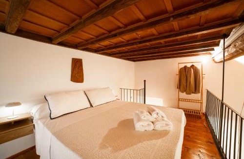 Rione XIV Borgo Apartment | Borgo Pio 64 - Vatican City