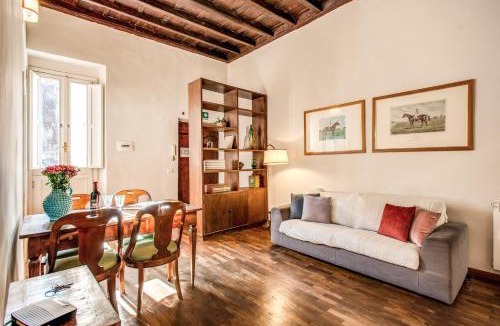 Rione XIV Borgo Apartment | Borgo Pio Passetto Papale