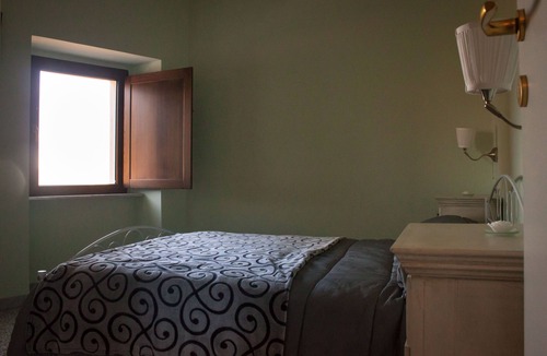 Baselice Bed & Breakfast | Borgo Sciugolo B&B Sun Room